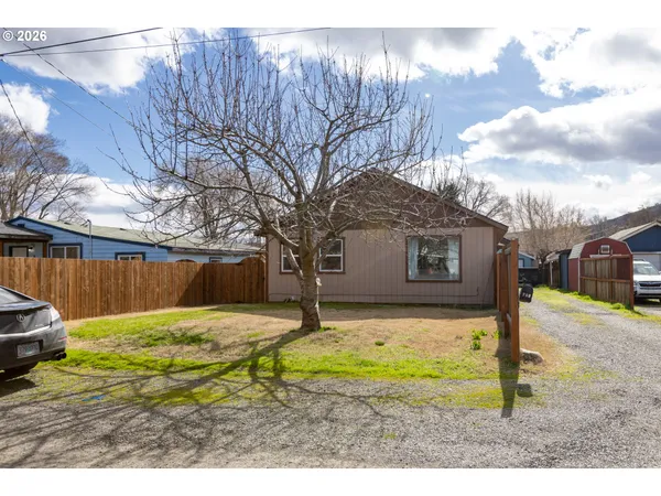 $350,000 | 758 Pleasant Court, The Dalles, OR 97058