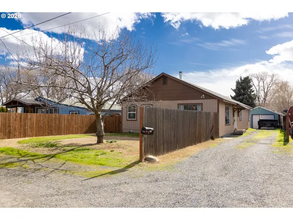 $350,000 | 758 Pleasant Court, The Dalles, OR 97058