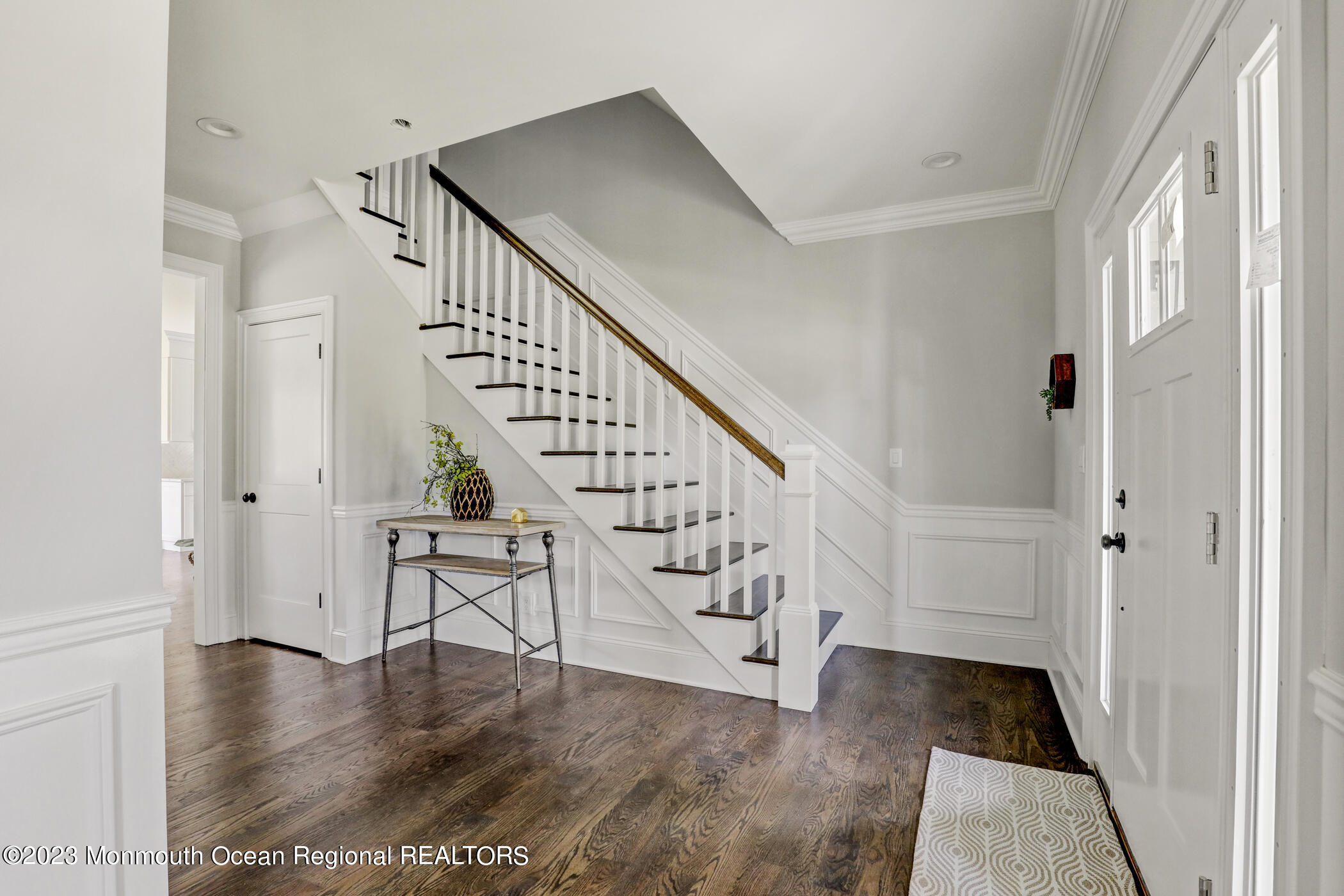 4 Southall Lane Red Bank, NJ 07701 - Photo 5 of 41 6 - Foyer