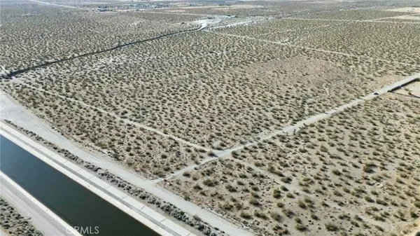 $225,000 | 2025 Dos Palmas Road, Phelan, CA 92371