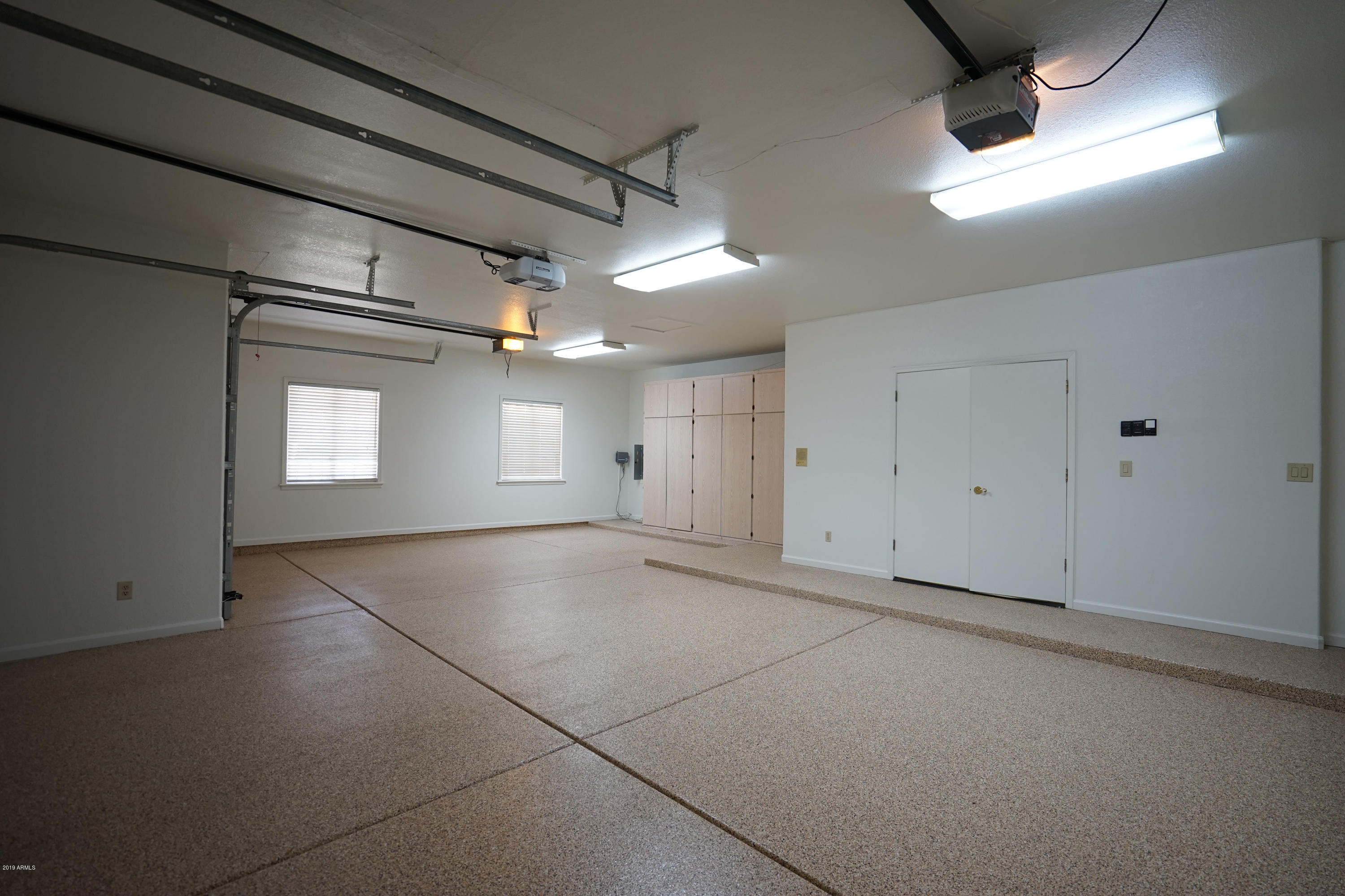 1225 East Warner Road, Unit 6 Tempe, AZ 85284 - Photo 86 of 86 a view of an empty room and a window