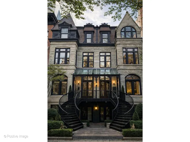 $3,895,000 | 1520 North Dearborn Parkway, Chicago, IL 60610