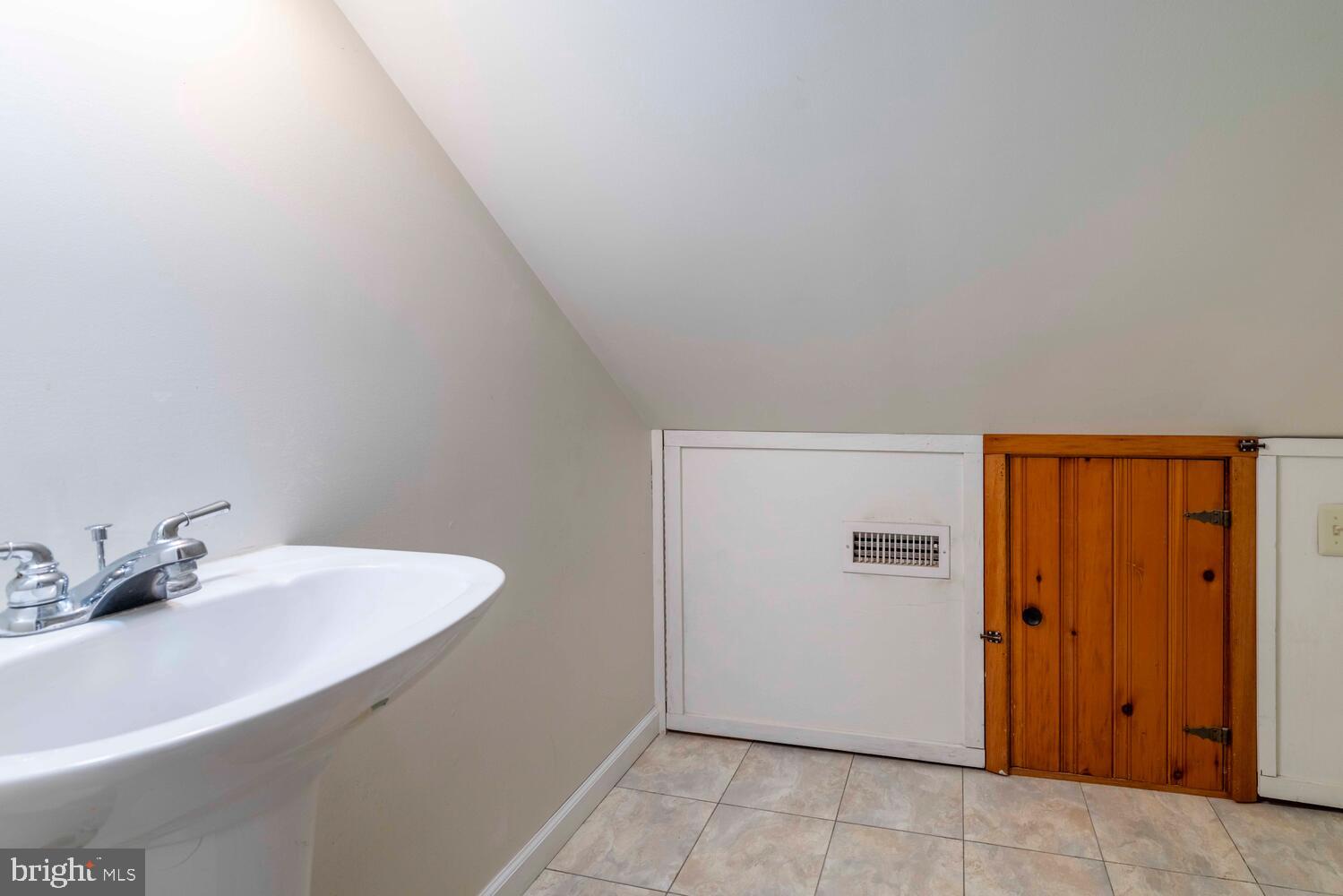 2133 Maple Avenue Croydon, PA 19021 - Photo 15 of 22