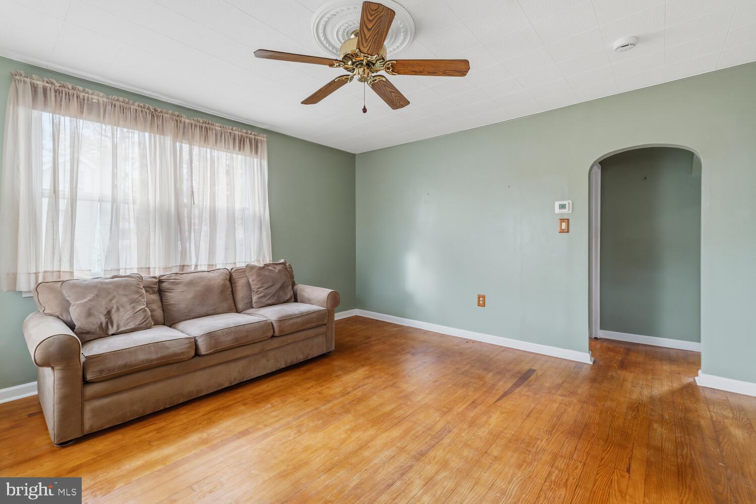 2133 Maple Avenue Croydon, PA 19021 - Photo 3 of 22