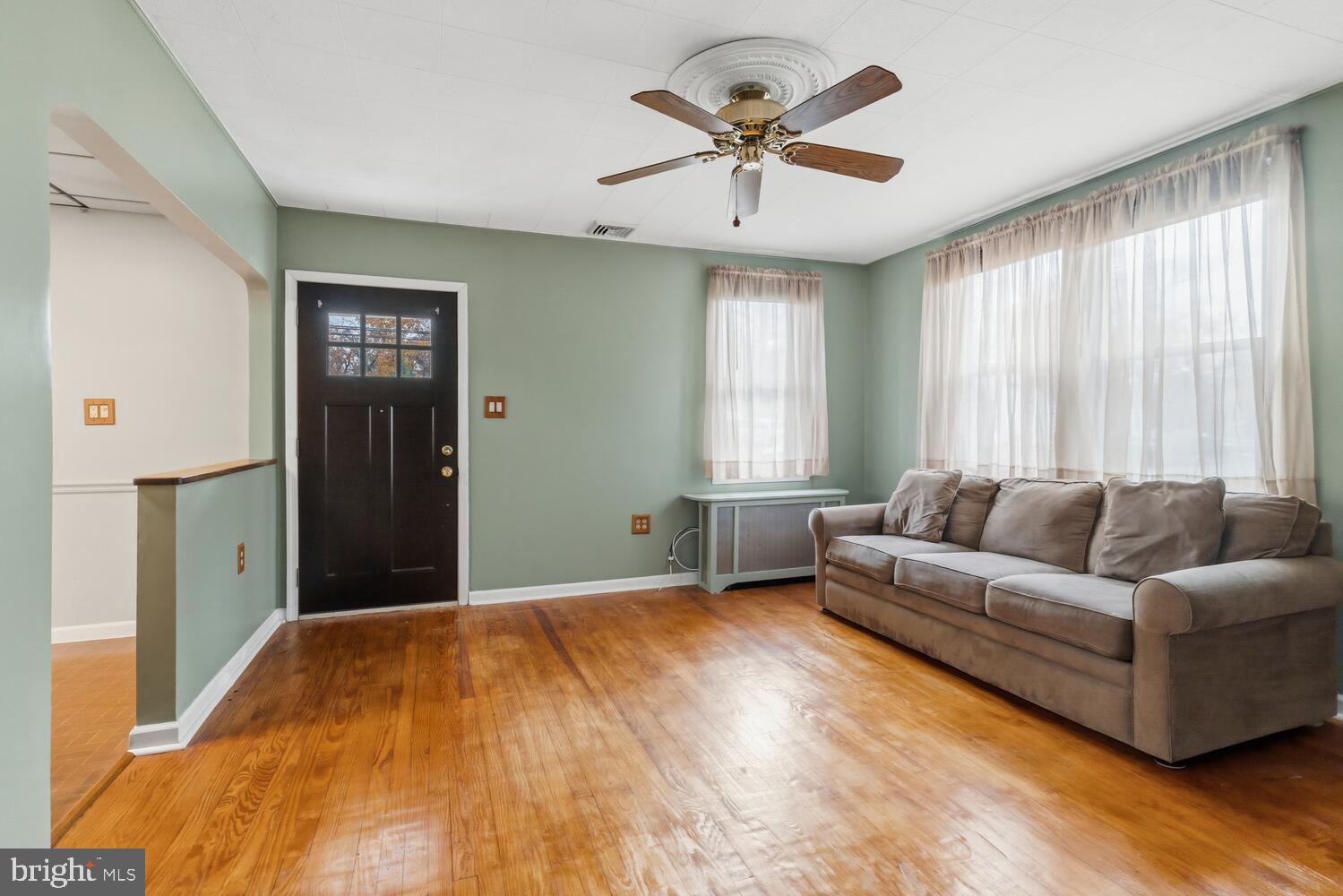 2133 Maple Avenue Croydon, PA 19021 - Photo 4 of 22