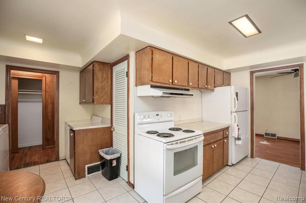 109 Michelson Road Rochester Hills, MI 48307 - Photo 11 of 44