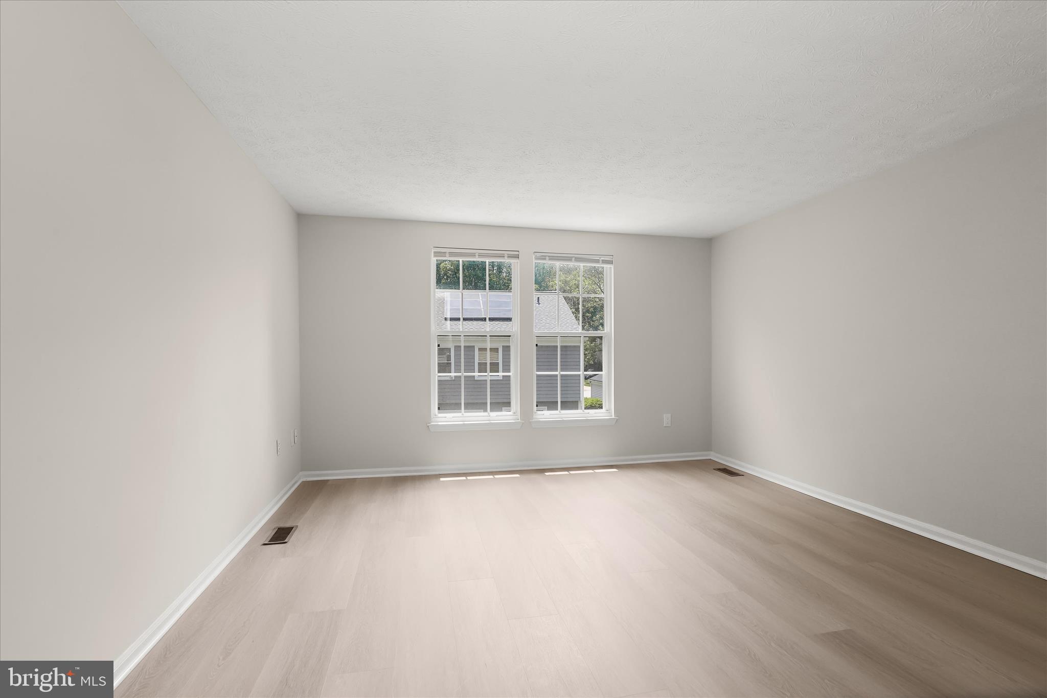 5934 Iron Frame Way Columbia, MD 21044 - Photo 23 of 44 Primary Bedroom Suite