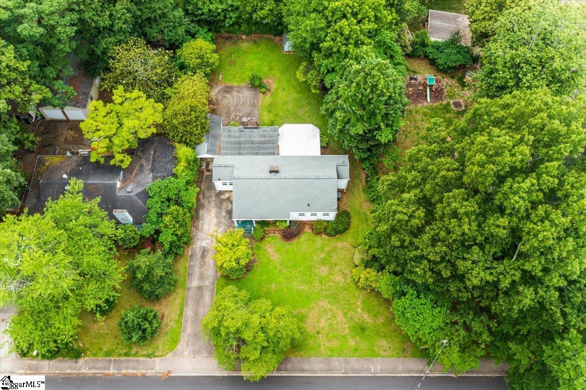 404 Legrand Boulevard Greenville, SC 29607 - Photo 3 of 36 Gallery Image 3