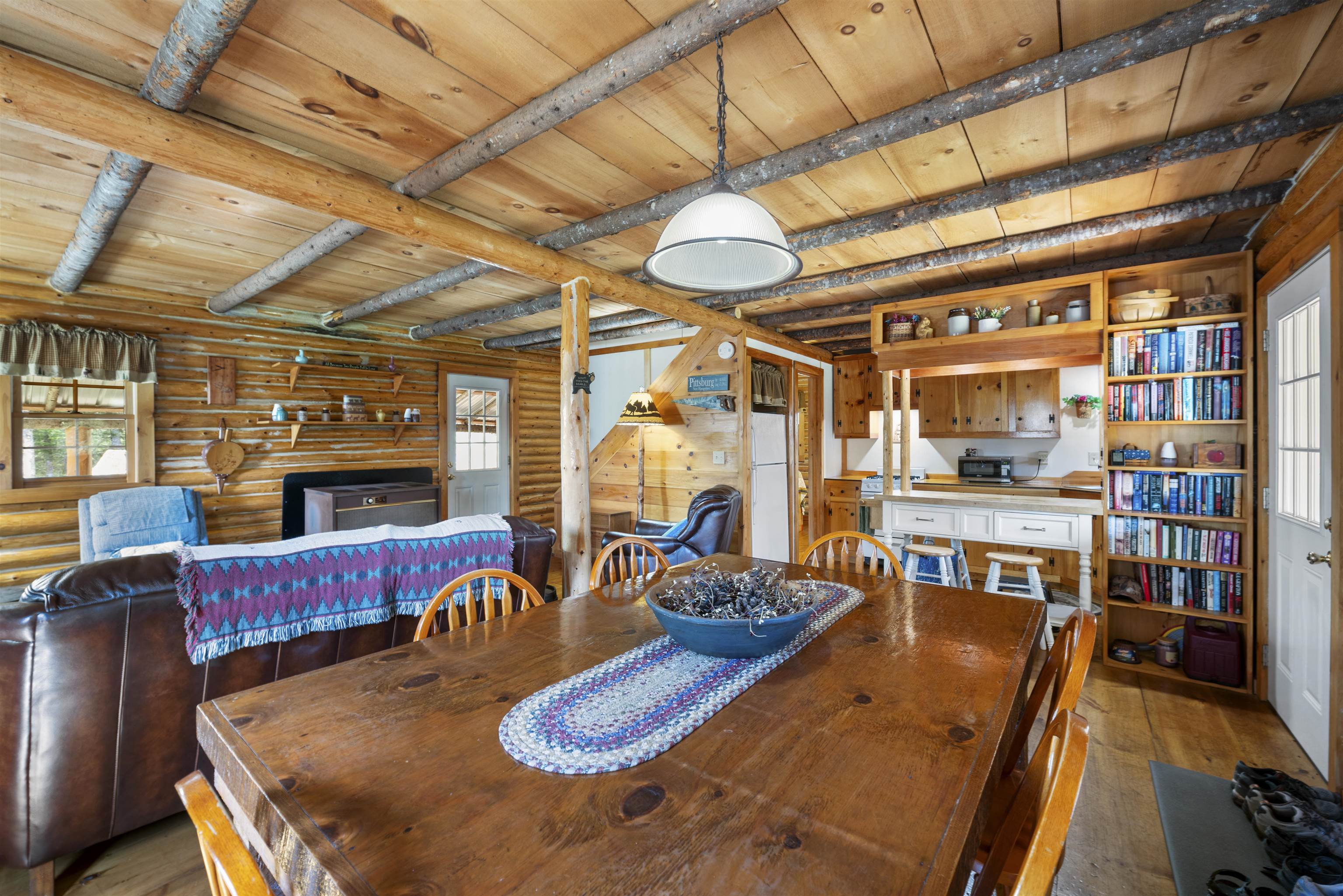 505 Hill Road Pittsburg, NH 03592 - Photo 8 of 49