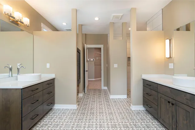 $1,420,000 | 771 Zumbro Oaks Lane Northwest, Oronoco, MN 55960