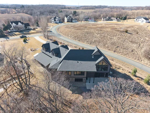 $1,420,000 | 771 Zumbro Oaks Lane Northwest, Oronoco, MN 55960