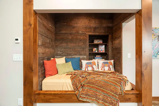 $1,420,000 | 771 Zumbro Oaks Lane Northwest, Oronoco, MN 55960