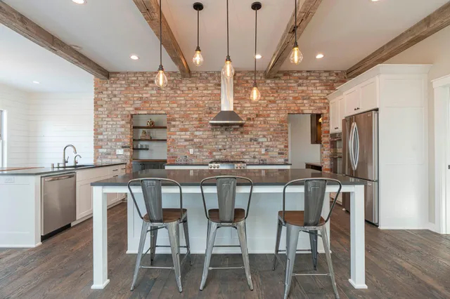 $1,420,000 | 771 Zumbro Oaks Lane Northwest, Oronoco, MN 55960