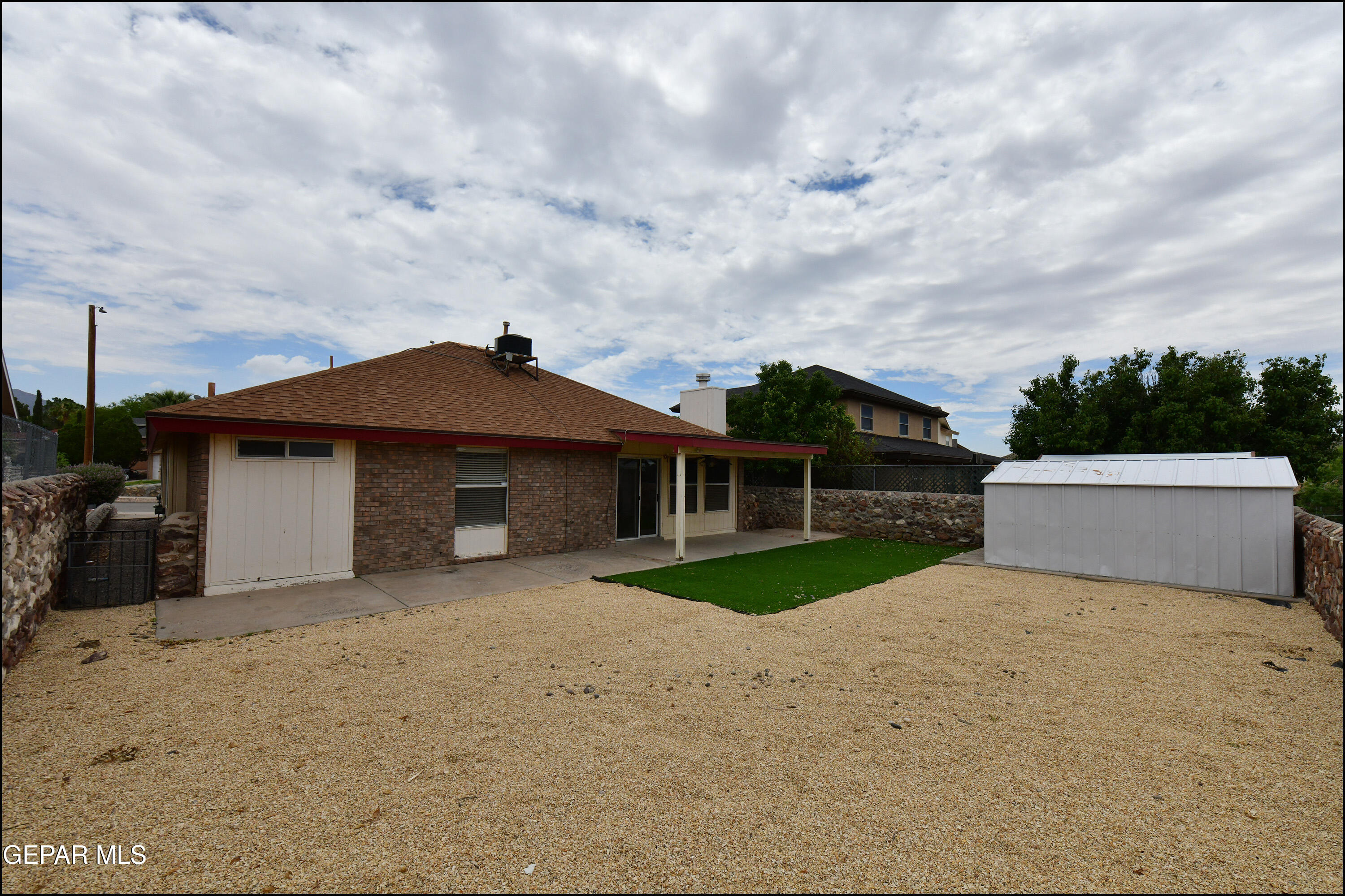7737 Plaza Azul Road El Paso, TX 79912 - Photo 38 of 40 44