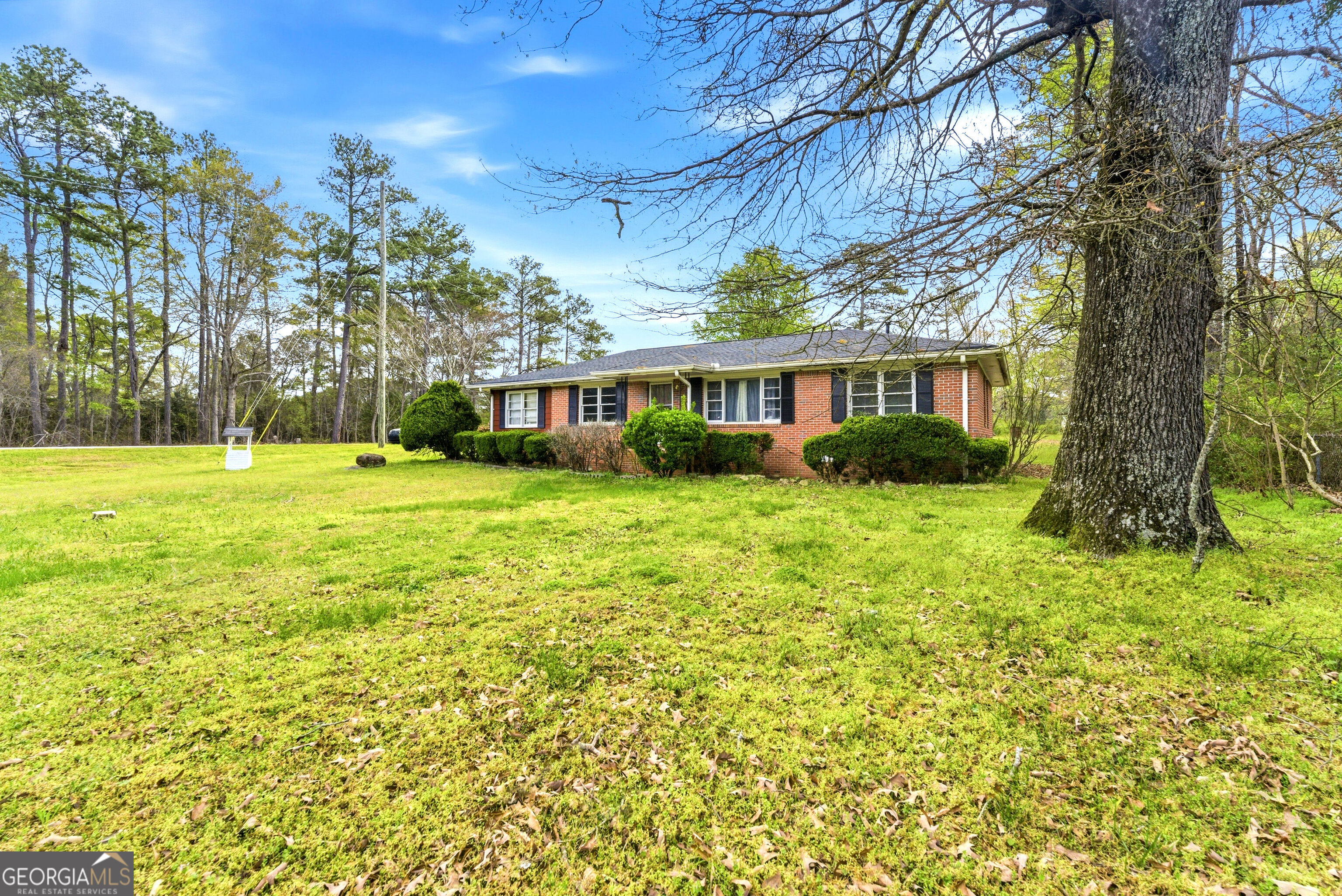 1820 Smyrna Road Southwest Conyers, GA 30094 - Photo 3 of 20