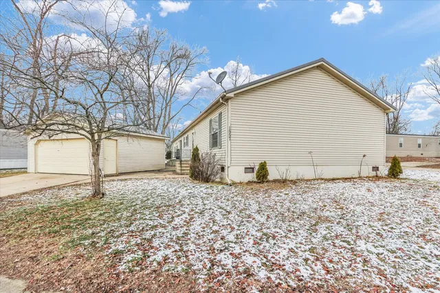 $94,900 | 1557 Hancock Drive, Urbana, IL 61802