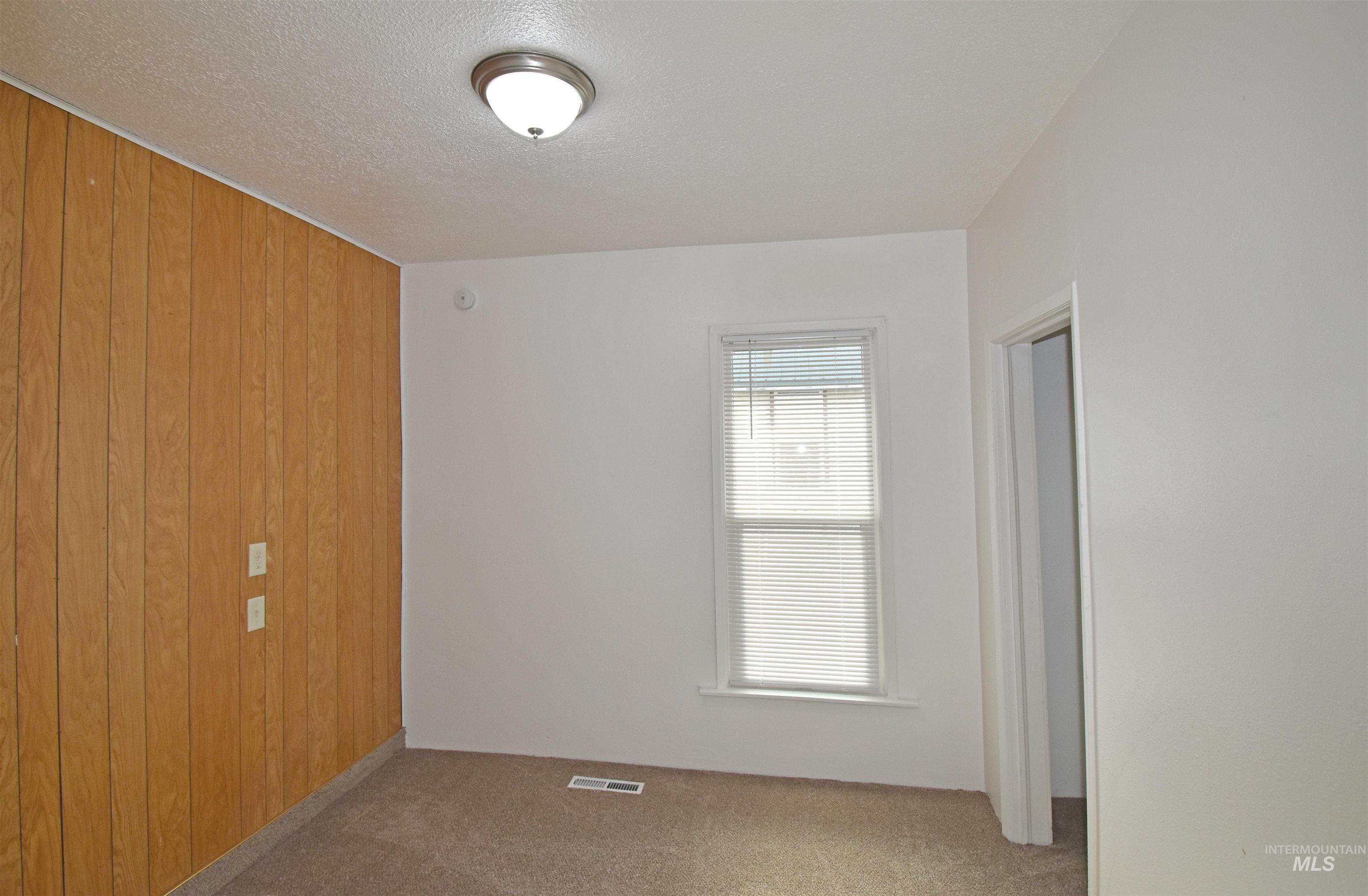 933 9th Street Clarkston, WA 99403 - Photo 7 of 27