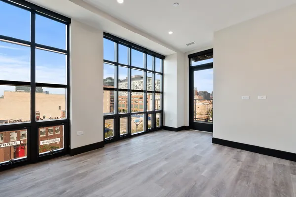 $4,025 | 1123 West Randolph Street, Unit 401, Chicago, IL 60607