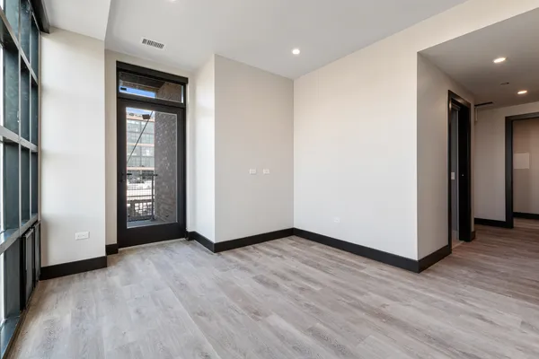 $4,025 | 1123 West Randolph Street, Unit 401, Chicago, IL 60607