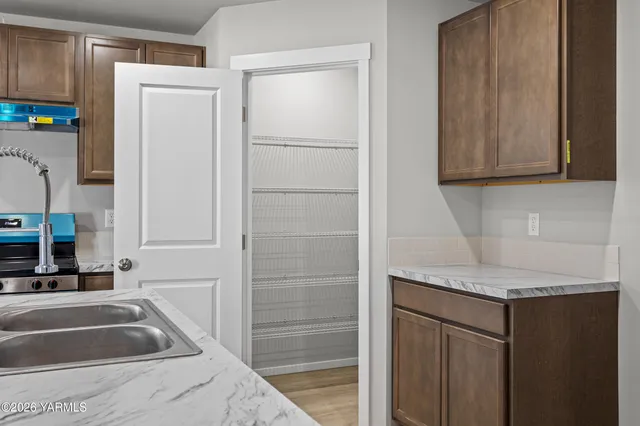 $377,000 | 433 Pear Drive, Unit LOT 27, Tieton, WA 98947