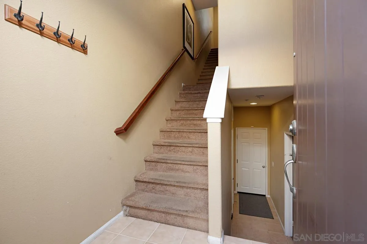 2248 Huntington Point Road, Unit 80 Chula Vista, CA 91914 - Photo 7 of 31 a view of entryway