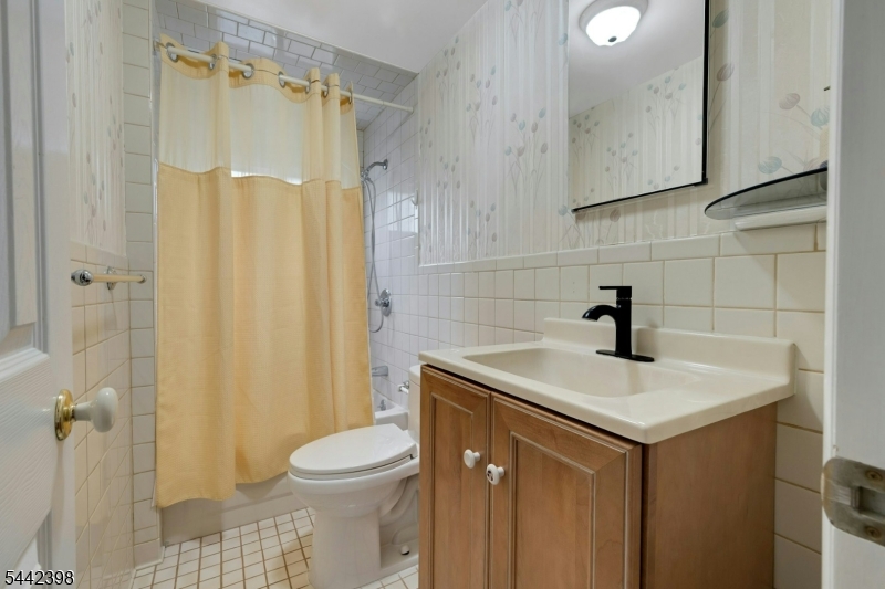 61 Fairmount Road Parsippany, NJ 07054 - Photo 15 of 21