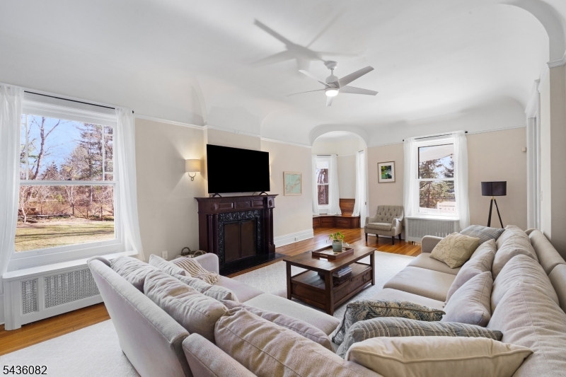 211 Mountainside Road Mendham, NJ 07945 - Photo 9 of 35