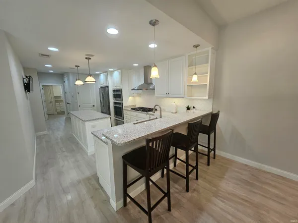 $376,500 | 8018 Wolf Creek Court, Evansville, IN 47712