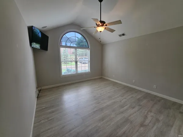 $376,500 | 8018 Wolf Creek Court, Evansville, IN 47712