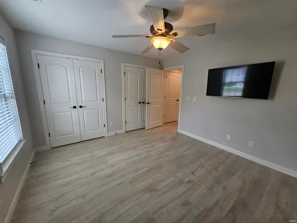 $376,500 | 8018 Wolf Creek Court, Evansville, IN 47712