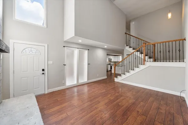 $295,000 | 207 East Harwood Road, Unit 10, Euless, TX 76039