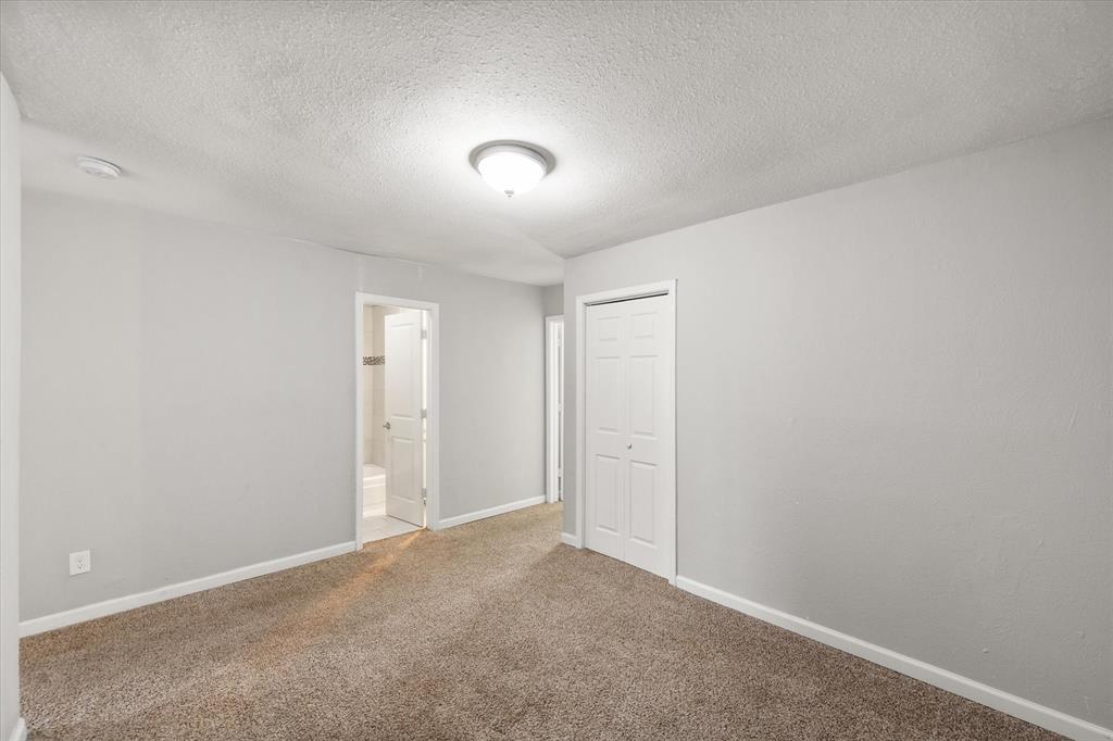 207 East Harwood Road, Unit 10 Euless, TX 76039 - Photo 9 of 34