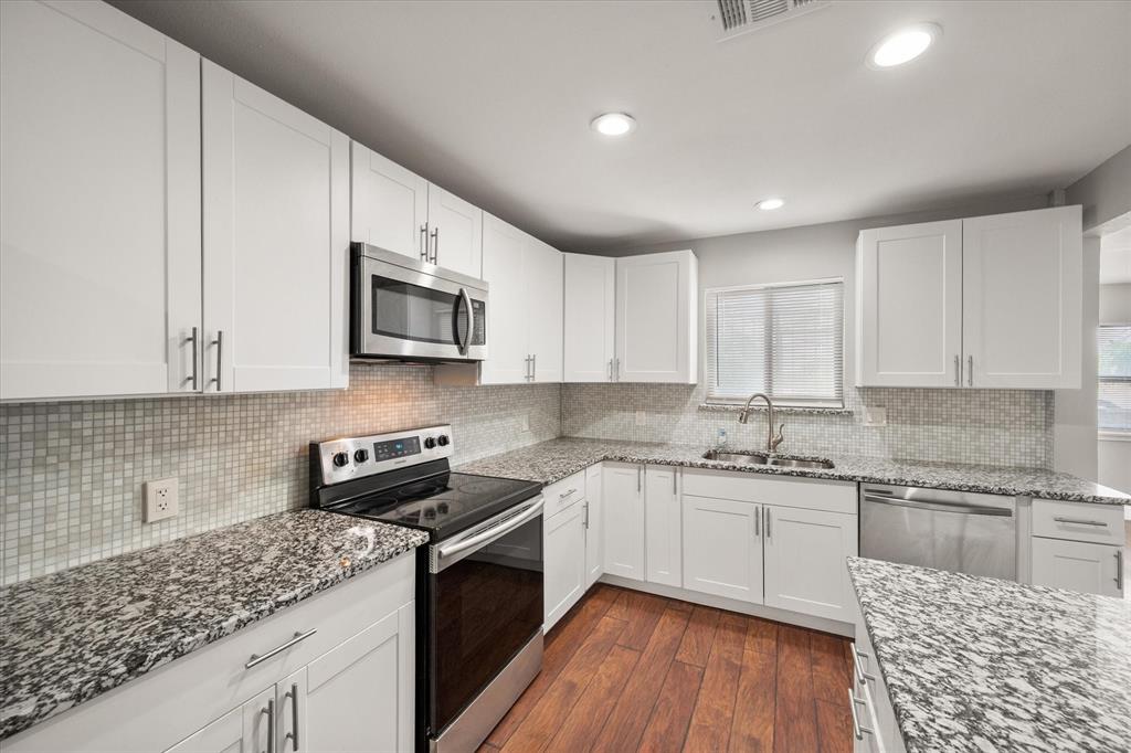 207 East Harwood Road, Unit 10 Euless, TX 76039 - Photo 10 of 34