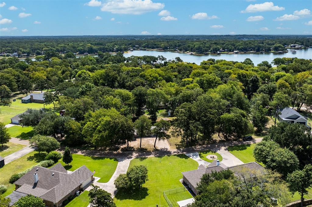 110 Meadowood Road Enchanted Oaks, TX 75156 - Photo 25 of 29 Gallery Image 25