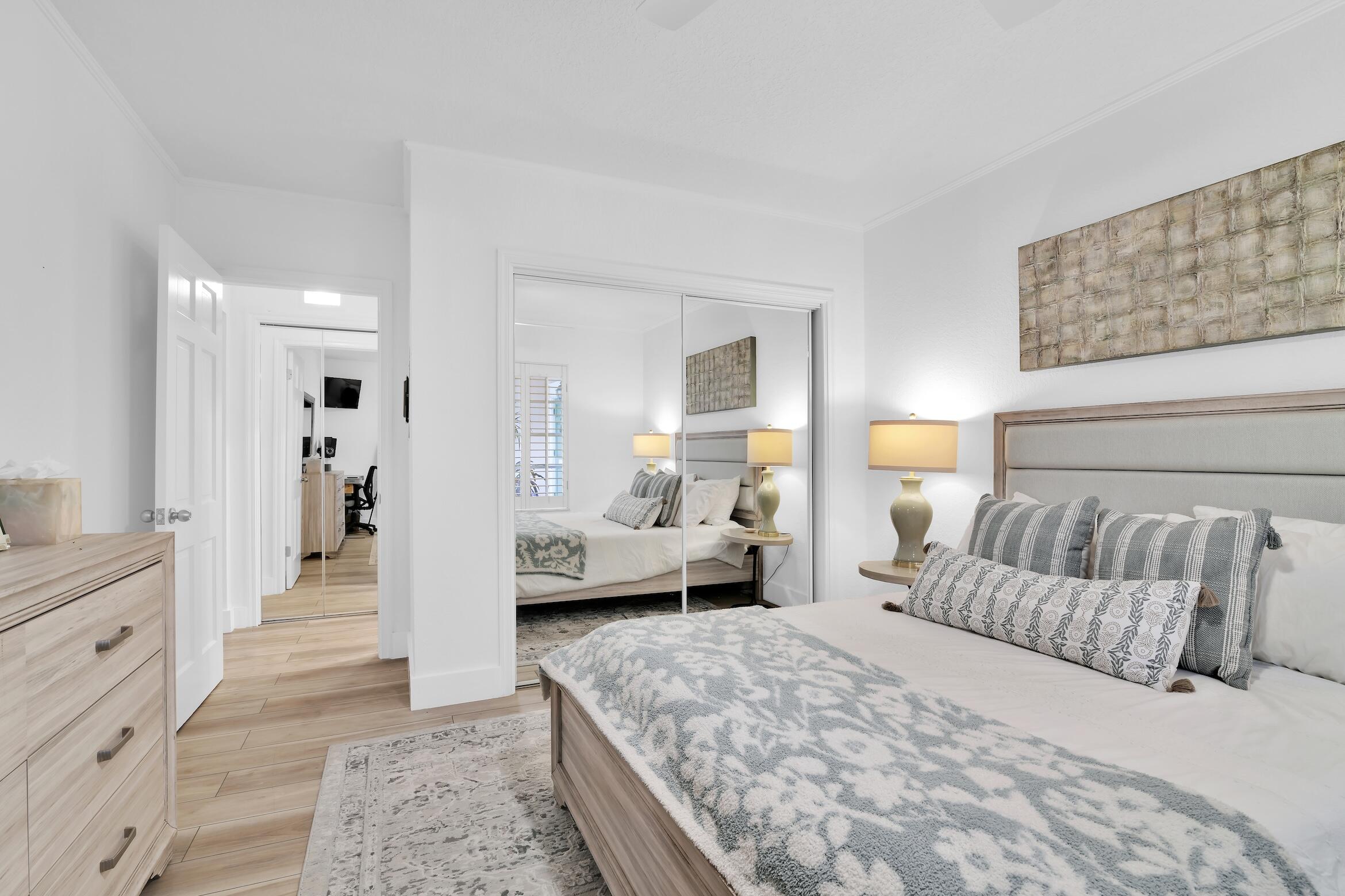 770 East Camino Real, Unit 30 Boca Raton, FL 33432 - Photo 29 of 43 Guest Bedroom