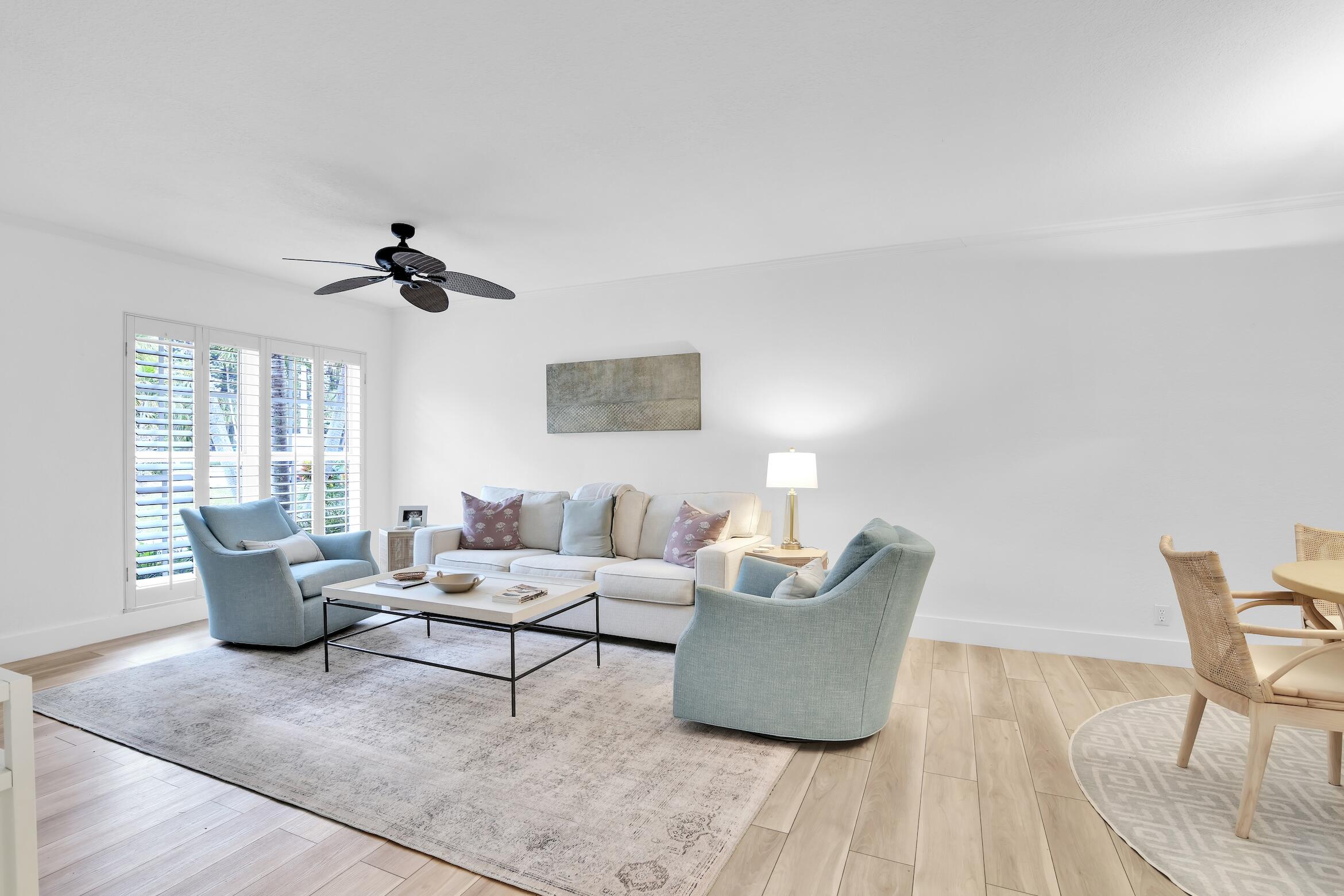 770 East Camino Real, Unit 30 Boca Raton, FL 33432 - Photo 4 of 43 Living Room