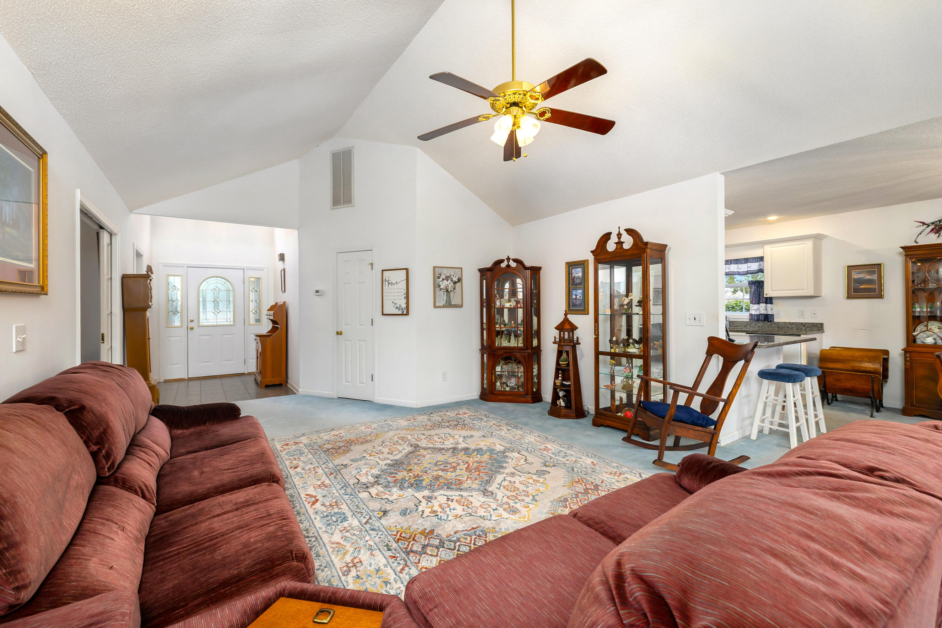 136 Ridge Lake Drive Manning, SC 29102 - Photo 18 of 65 GREAT ROOM