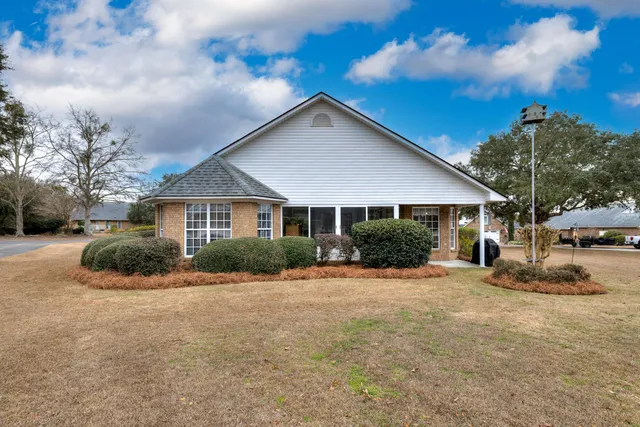 $279,000 | 136 Ridge Lake Drive, Manning, SC 29102