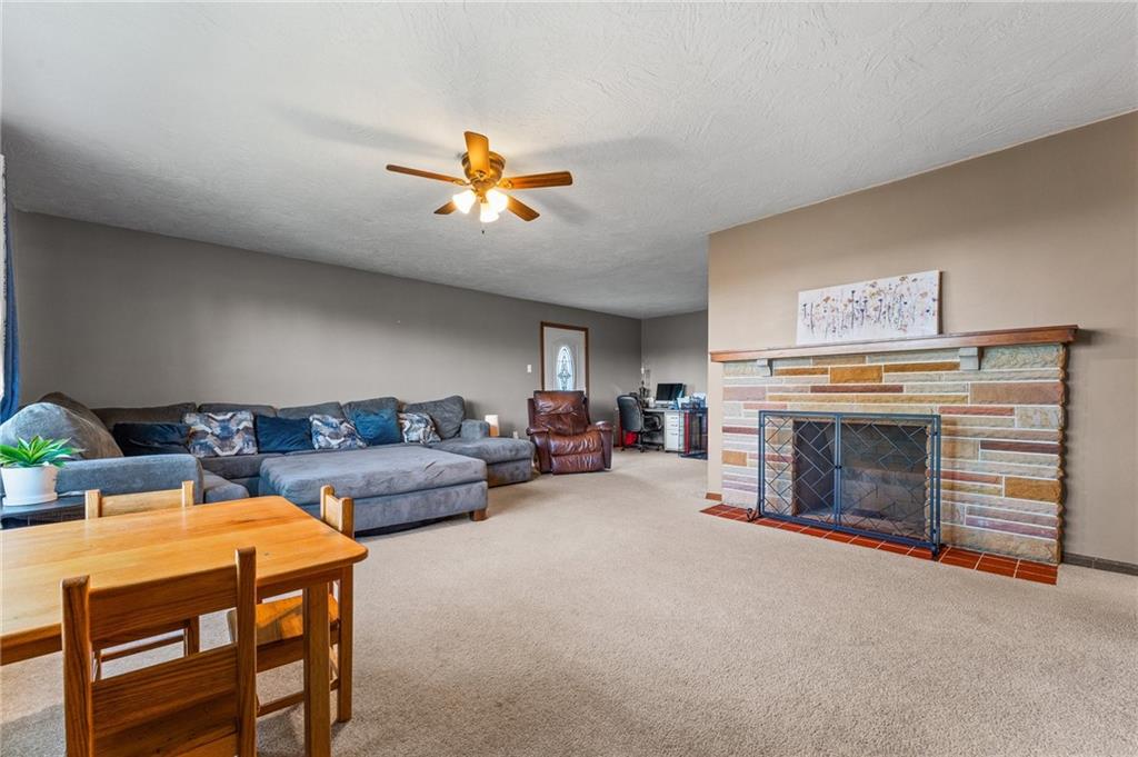 109 Klein Road New Brighton, PA 15066 - Photo 2 of 13 Gallery Image 2