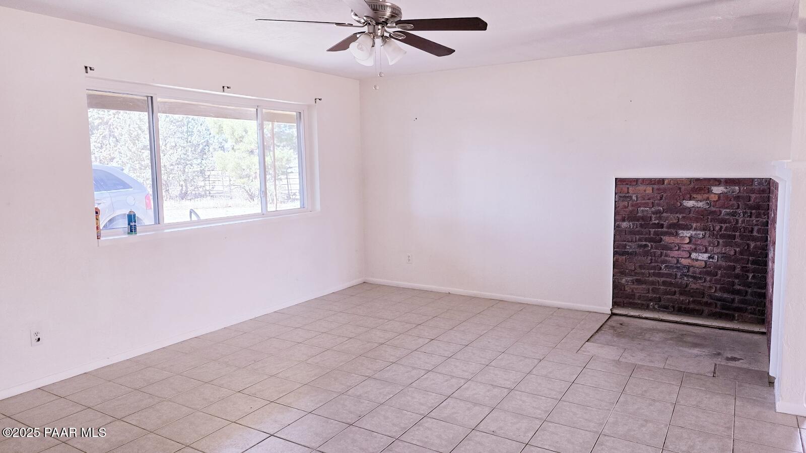 13553 South Burton Road Mayer, AZ 86333 - Photo 4 of 18 2025-02-20-13-05-47-849
