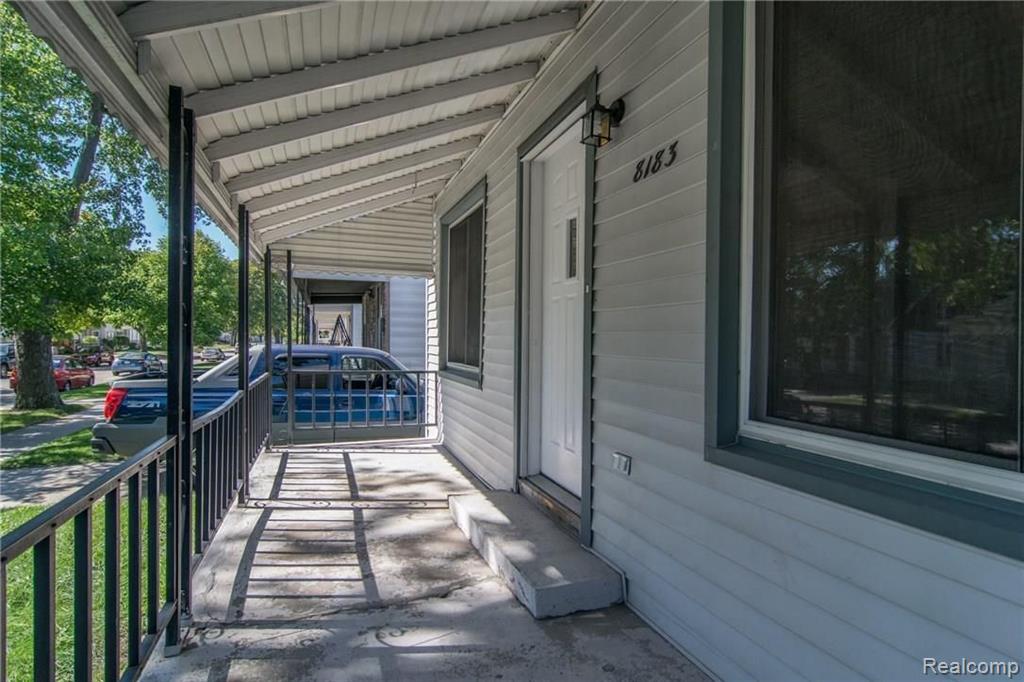 8183 Central Street Center Line, MI 48015 - Photo 2 of 35