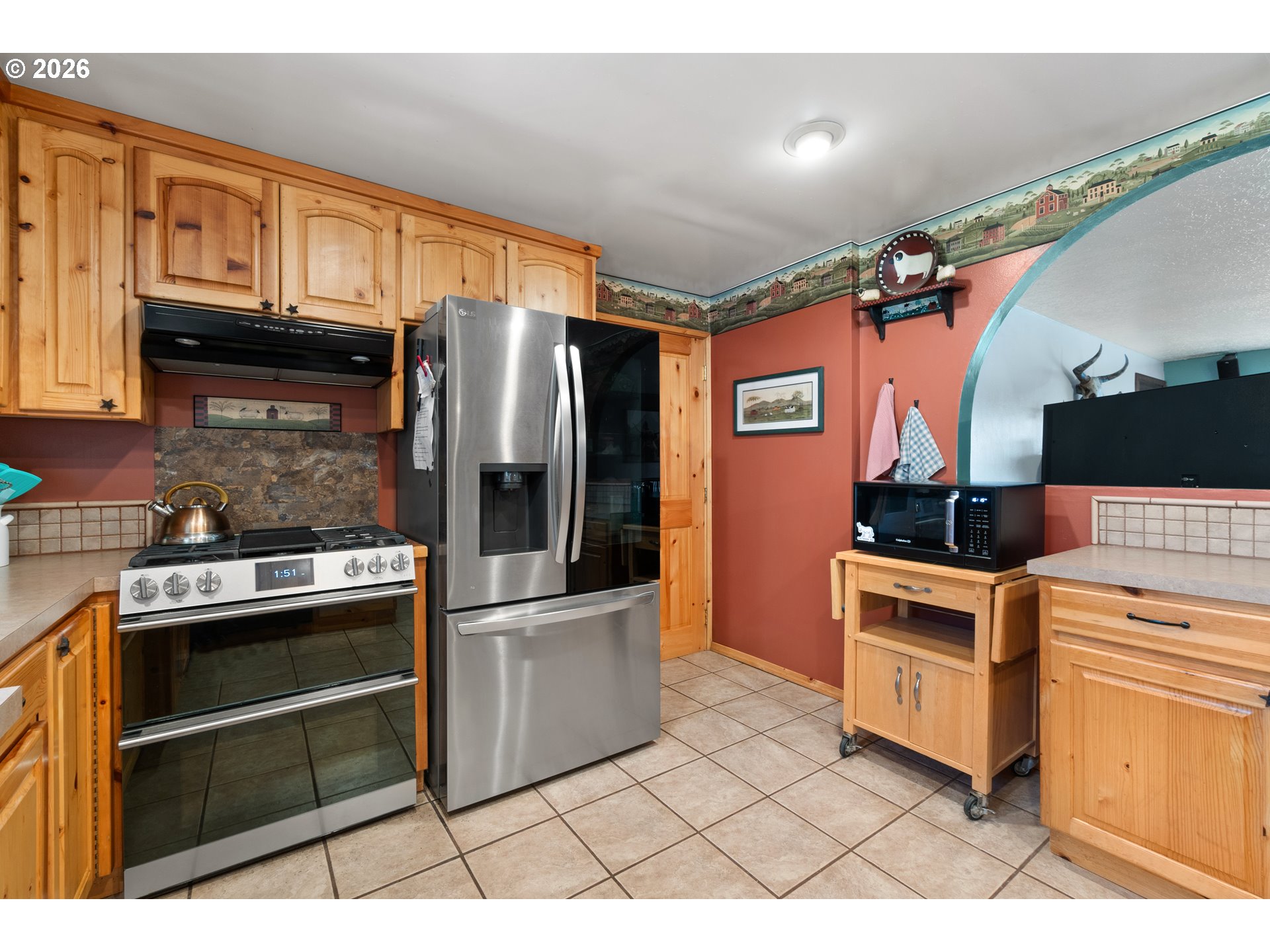 18030 Southeast Pershing Court Portland, OR 97236 - Photo 18 of 45 Kitchen