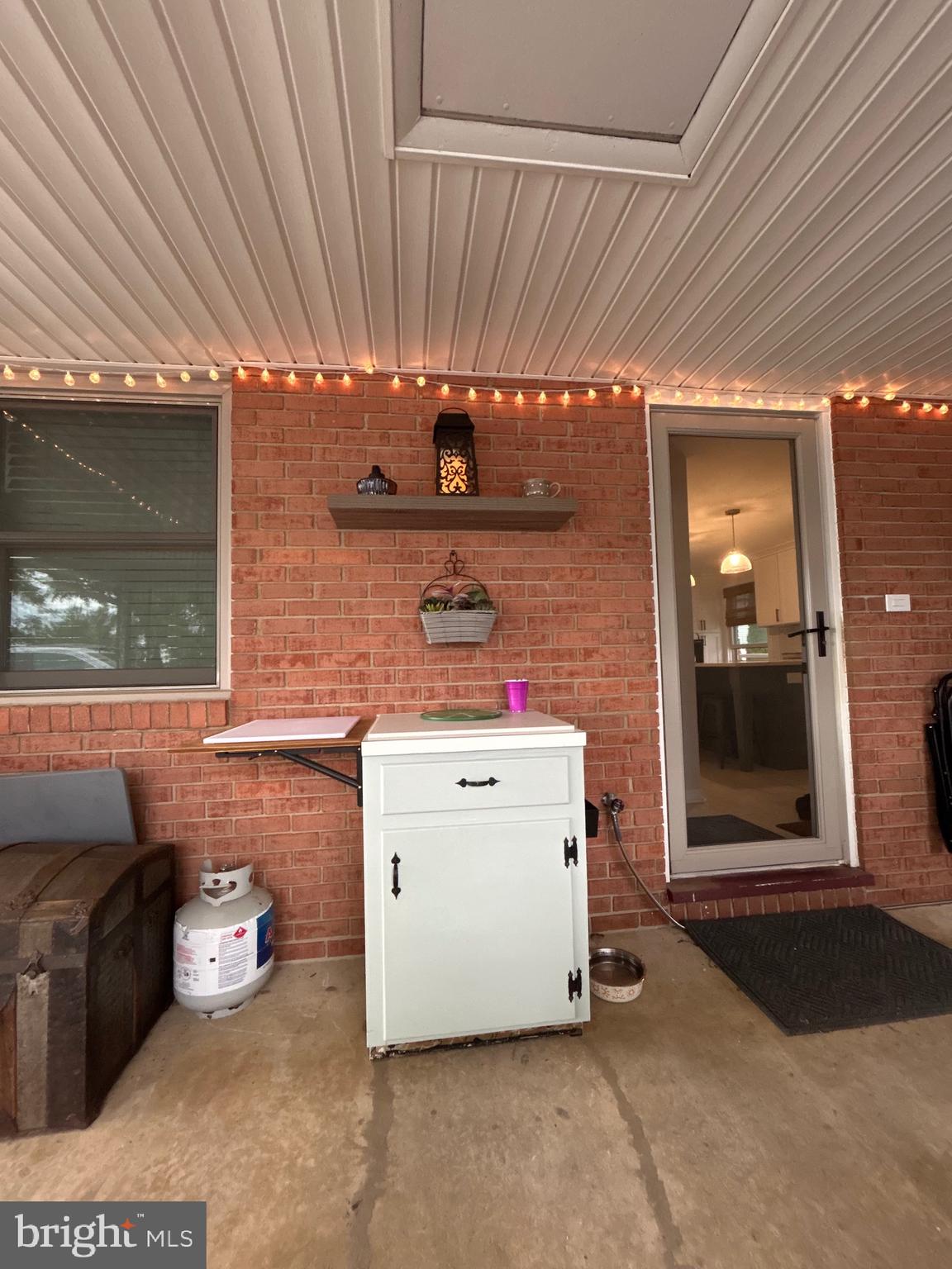 2642 Canada Hill Road Myersville, MD 21773 - Photo 3 of 33