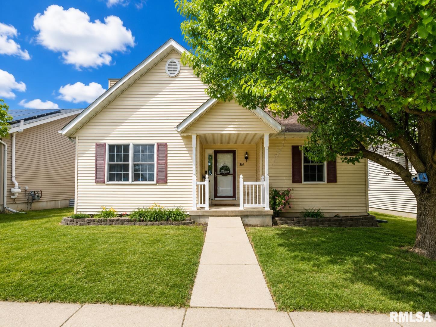 916 Drayton Street Normal, IL 61761 - Photo 2 of 53