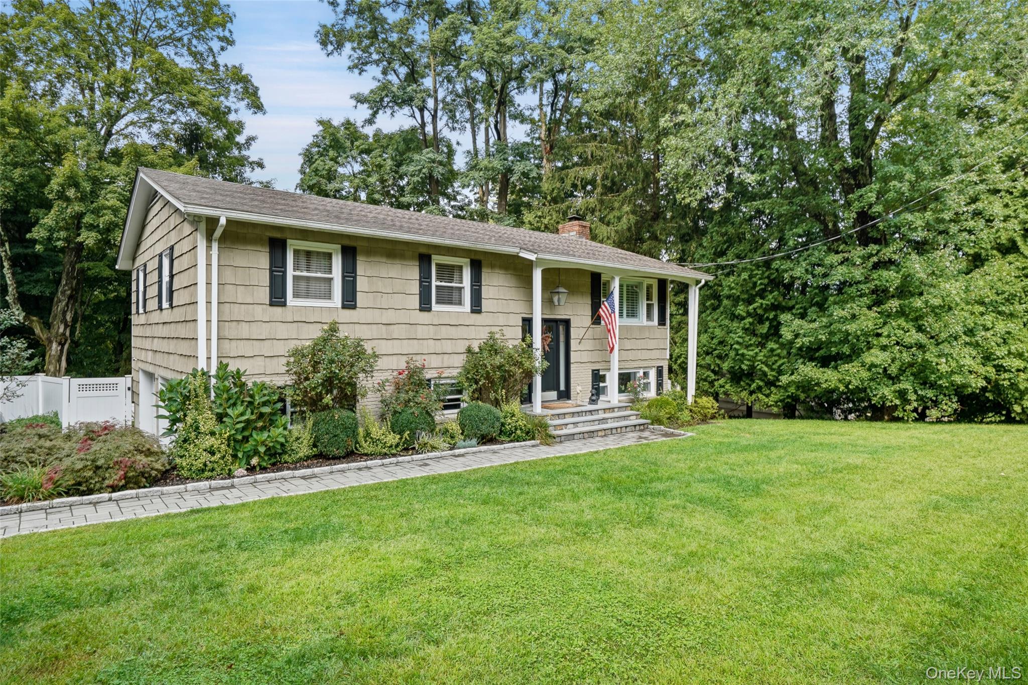 7 Nightingale Road Katonah, NY 10536 - Photo 17 of 18 Front lawn.