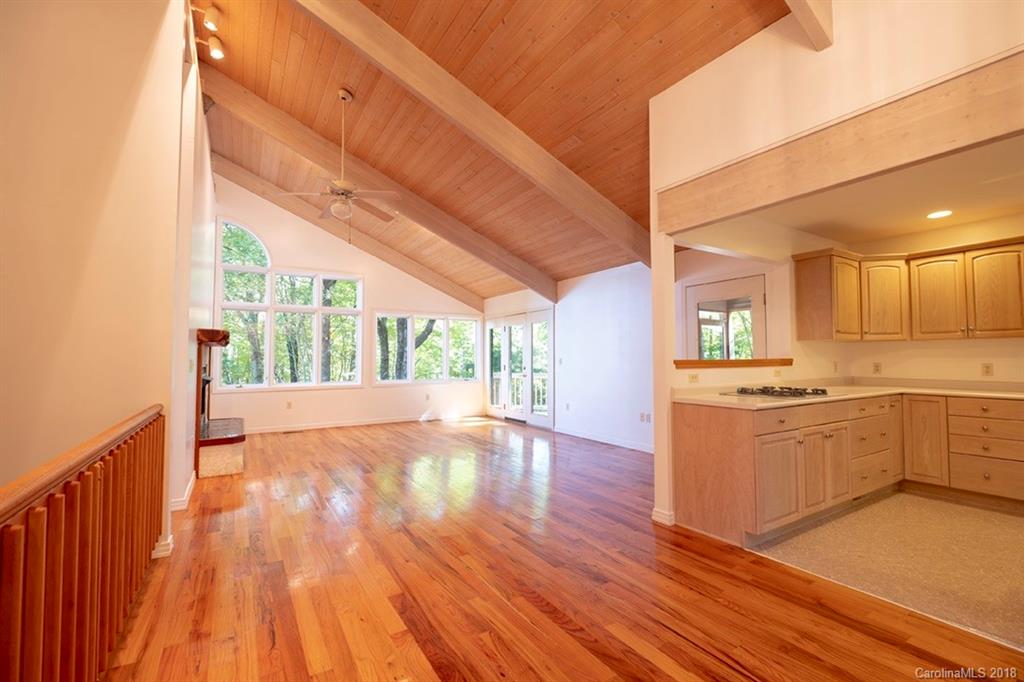 209 Walnut Ridge Road, Unit L209 205 Brevard, NC 28712 - Photo 2 of 28 Gallery Image 2