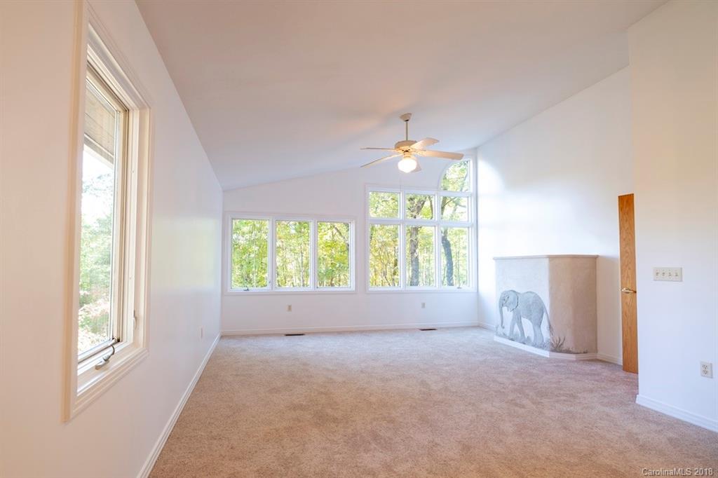 209 Walnut Ridge Road, Unit L209 205 Brevard, NC 28712 - Photo 10 of 28 Gallery Image 10