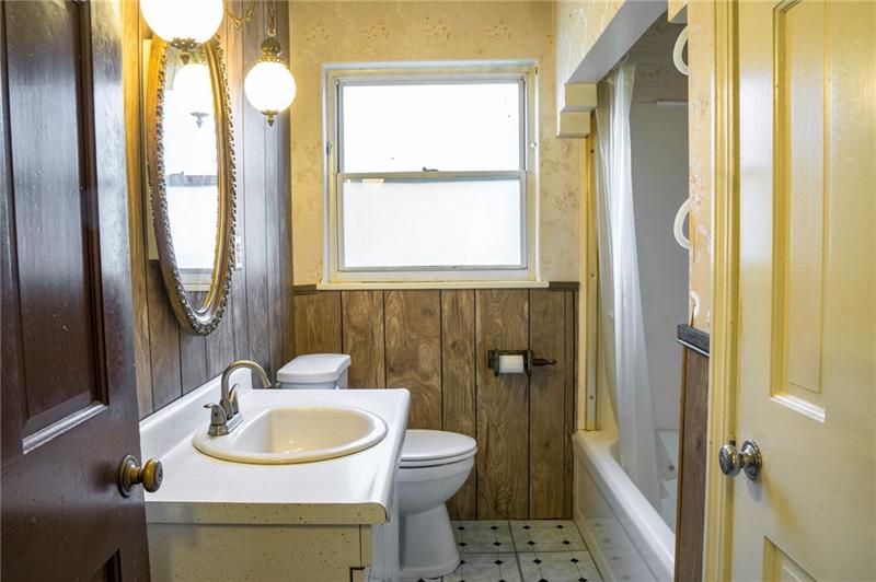 2859 Leechburg Road Lower Burrell, PA 15068 - Photo 15 of 20 Gallery Image 15