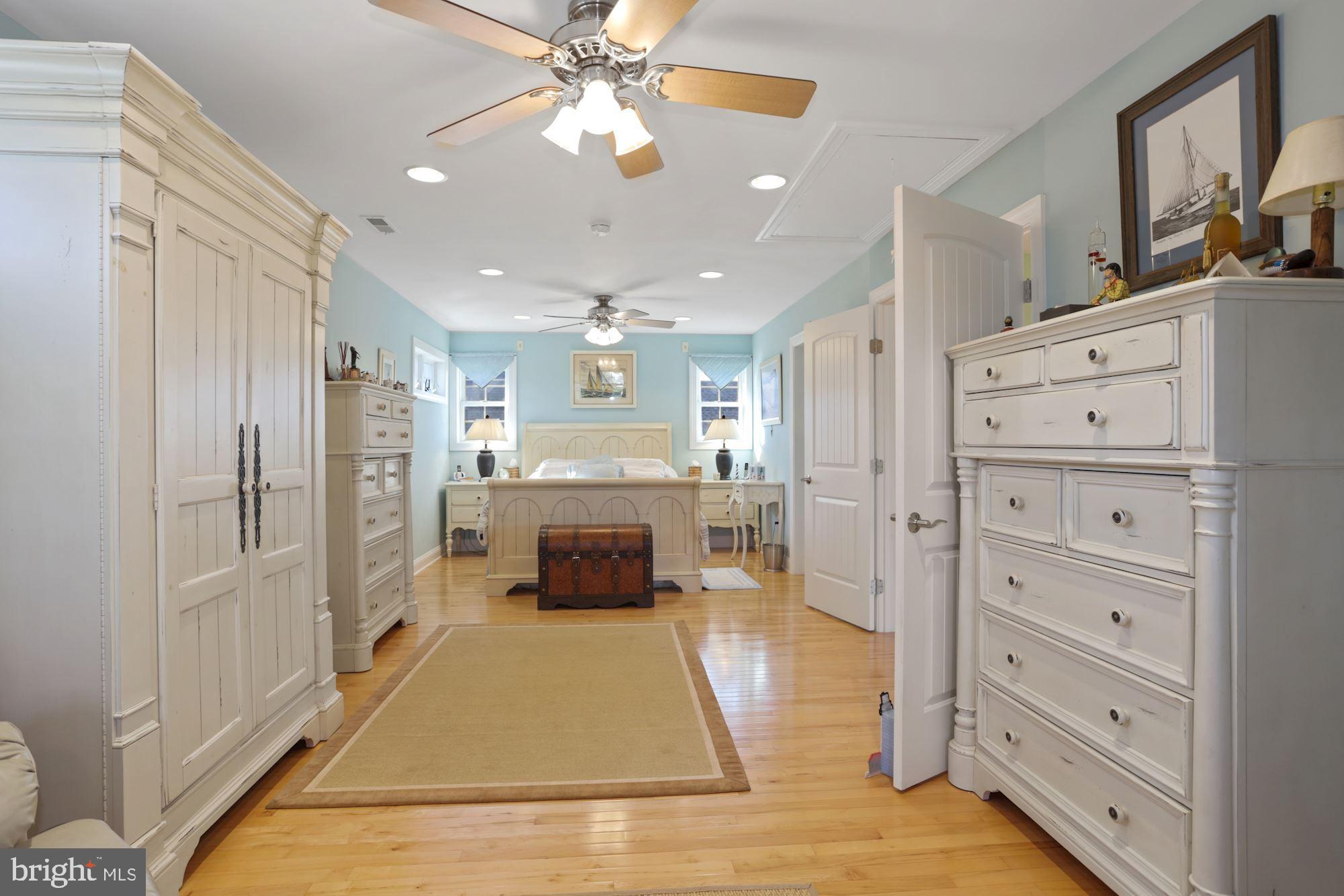 21367 Island Club Road Tilghman, MD 21671 - Photo 19 of 30 Master Bedroom