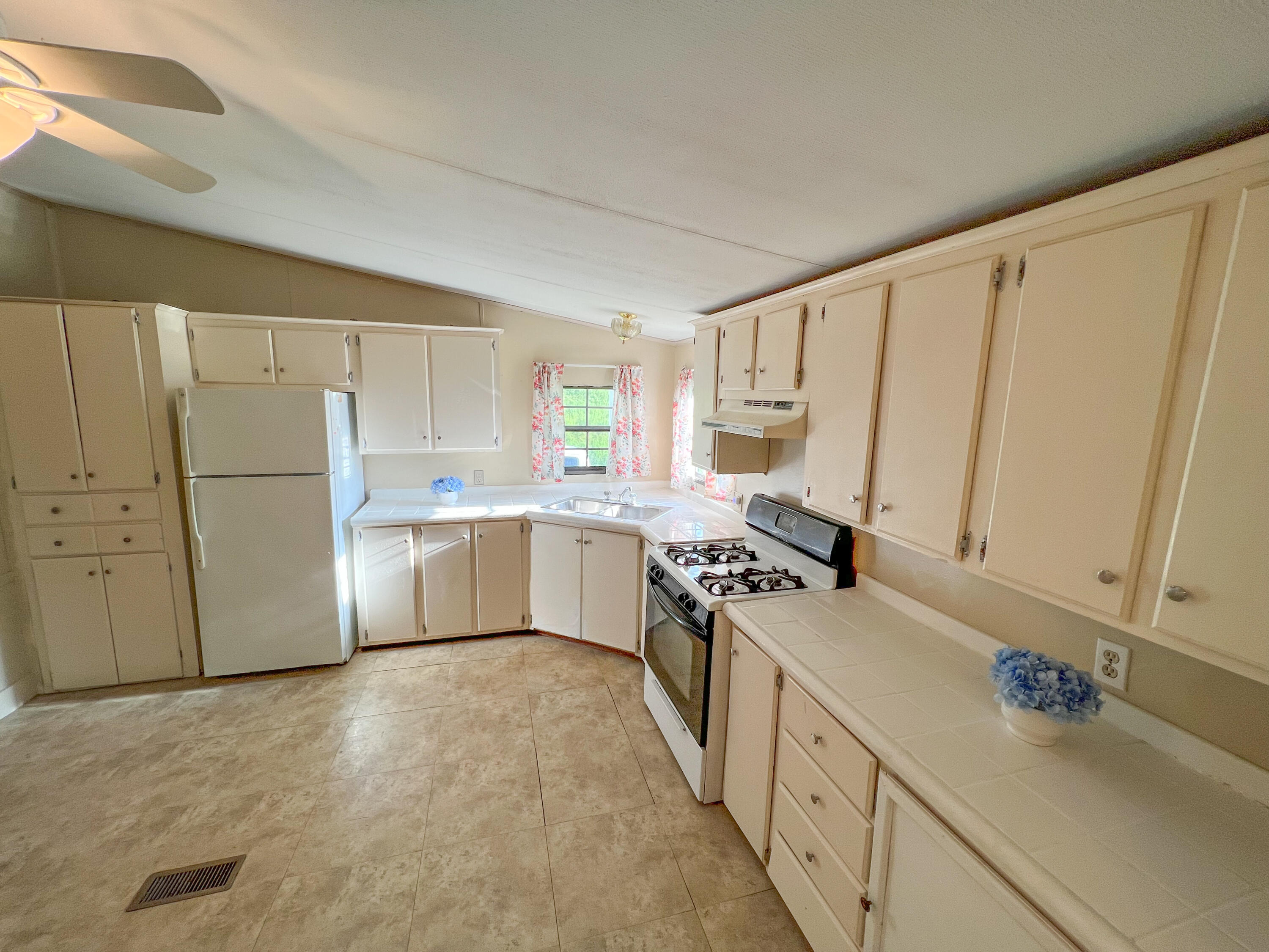 396 Hazel Fork Road Gray, KY 40734 - Photo 51 of 70 FF6270DE-1834-4027-B7C3-1F9A93004676
